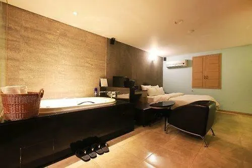 Tara Hotel Seoul